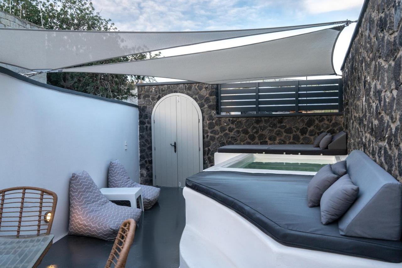 Sun Naam Home Santorini With Heated Jacuzzi Karterados  Extérieur photo